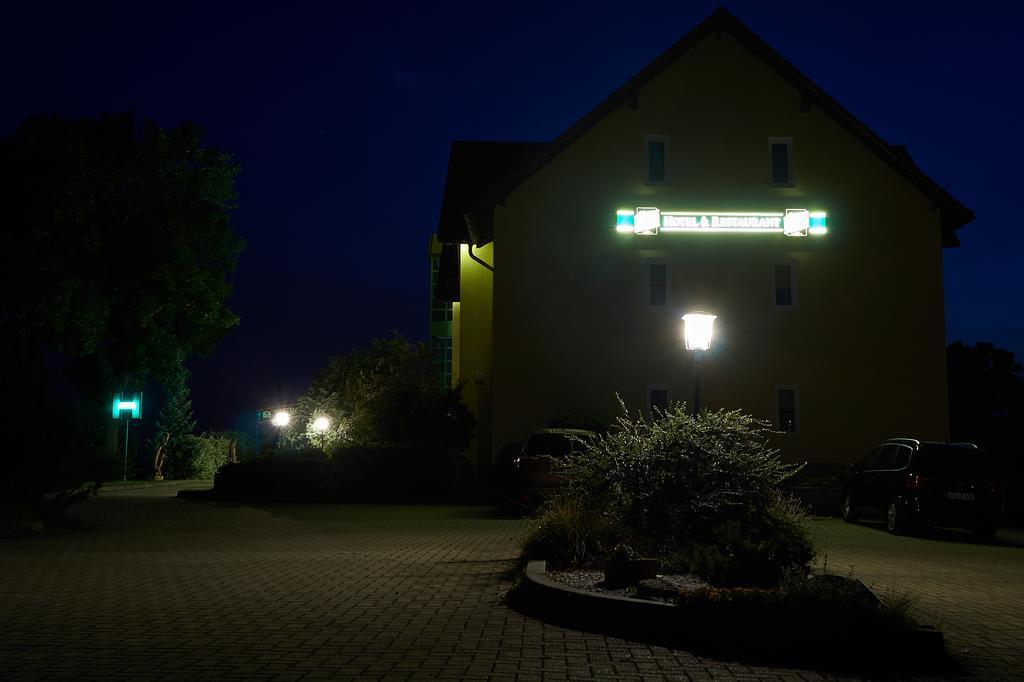 Hotel Wutzler Miesitz Exteriör bild