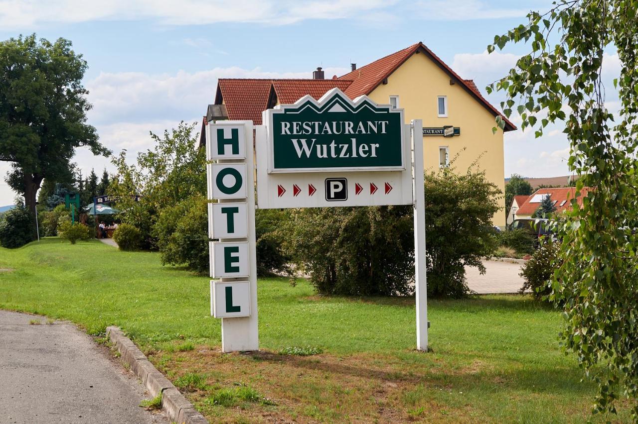 Hotel Wutzler Miesitz Exteriör bild